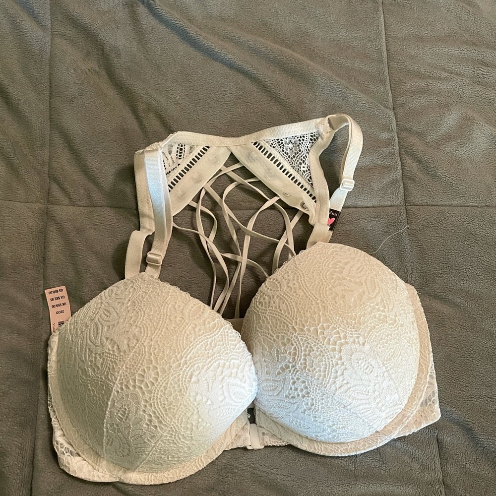 Brand new Victoria secret bra